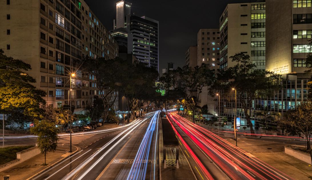 LOCAÇÃO DE VEÍCULOS