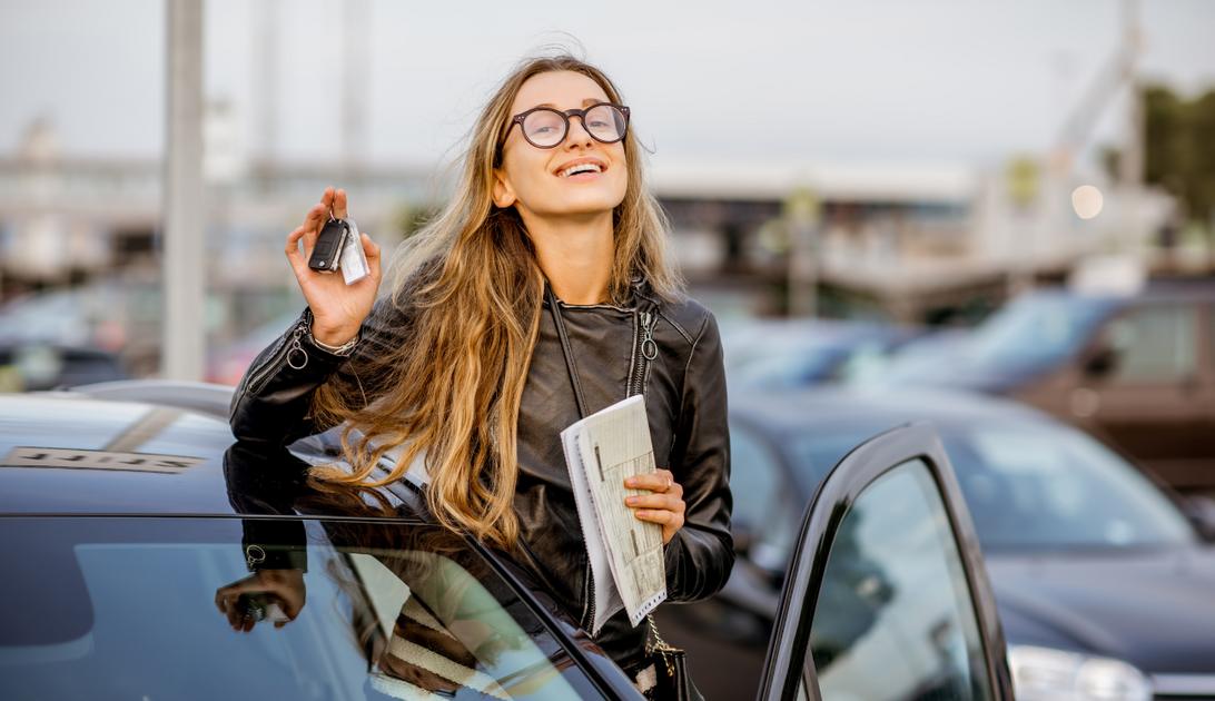 vantagens de alugar carro em viagens