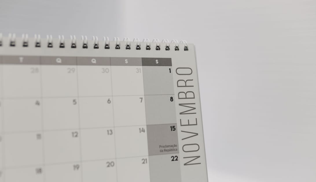 Calendário de novembro para planejar os feriados e a viagem de carro